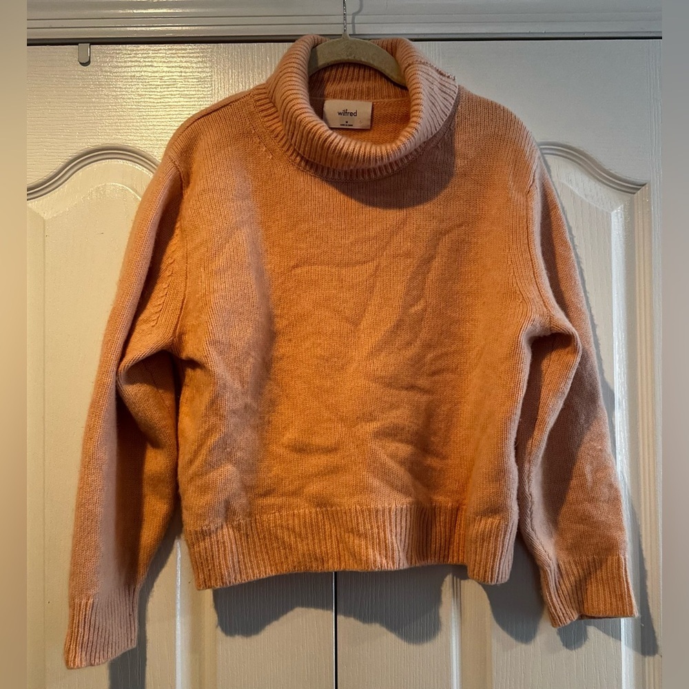 Wilfred Pale Pink Turtleneck Cashmere Sweater - Size M